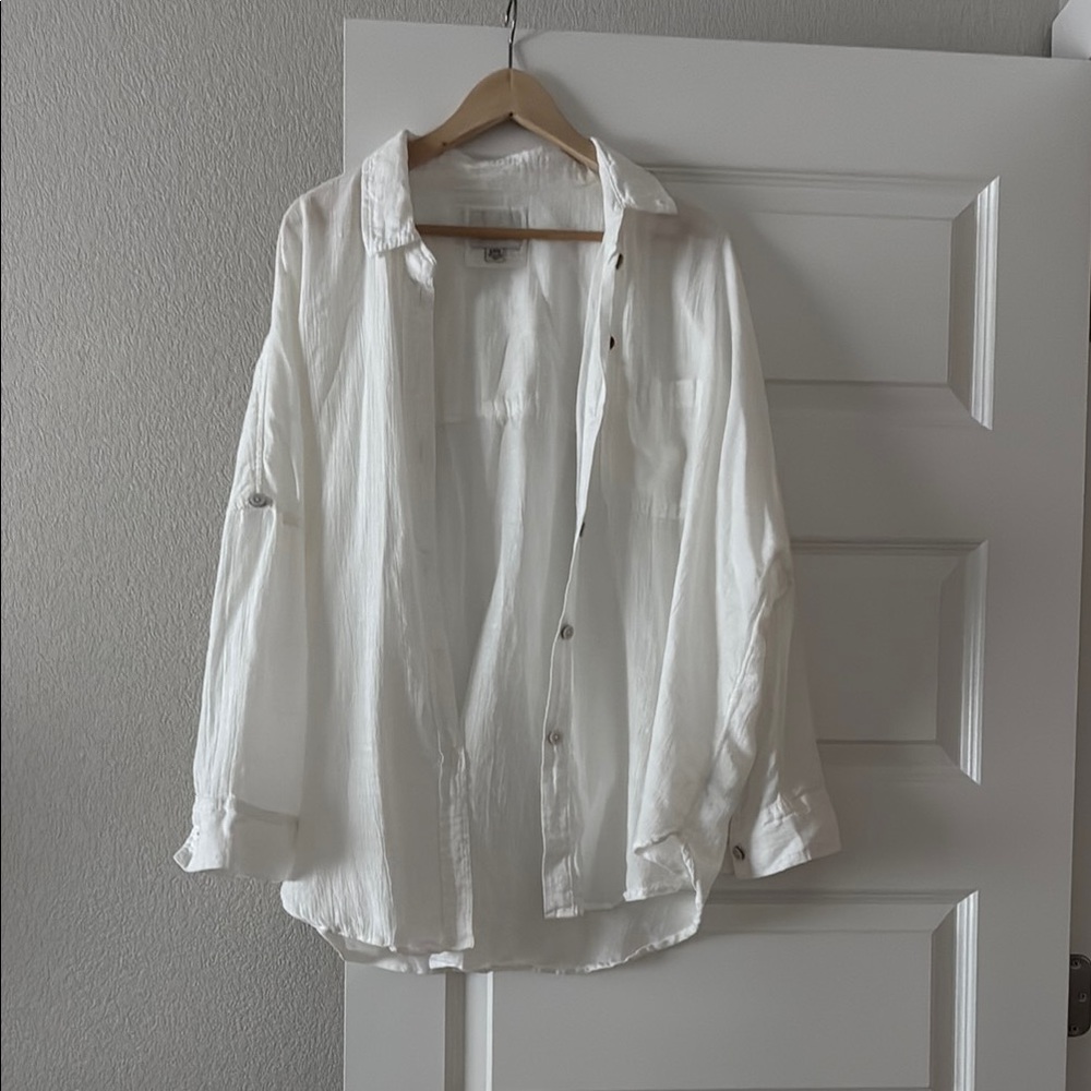 American Eagle Outfitters Oversized White Button Down Shirt